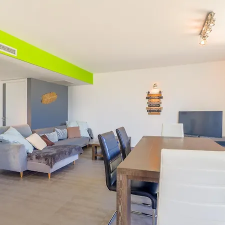 Les Aloes - Appt Climatise Vue Et Montagne * Calvi (Corsica)